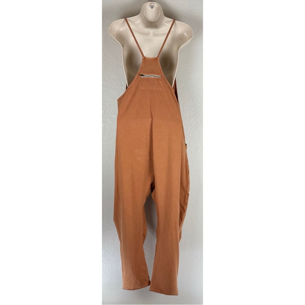 Free People Movement NWT Toasted Coconut Hot Shot Jumpsuit, size XS - Picture 4 of 14